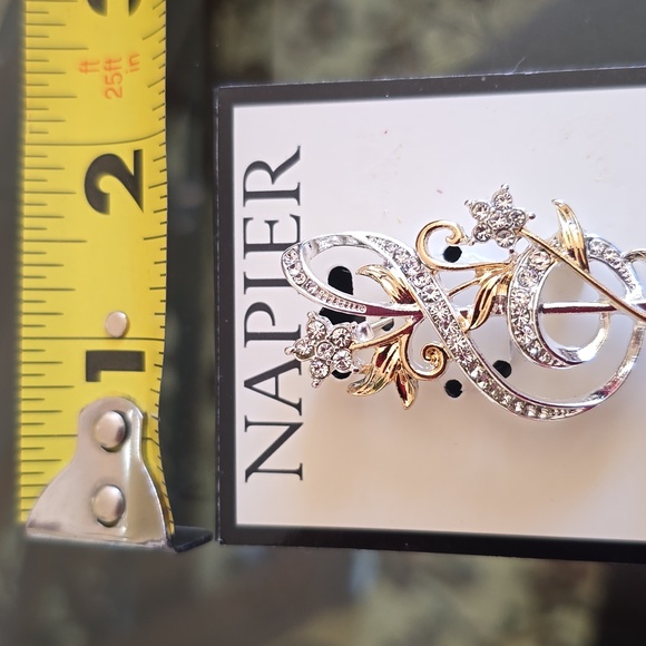 NAPIER BRAND WOMEN'S FASHION MUSIC NOTE BROOCH/PIN - Picture 9 of 13